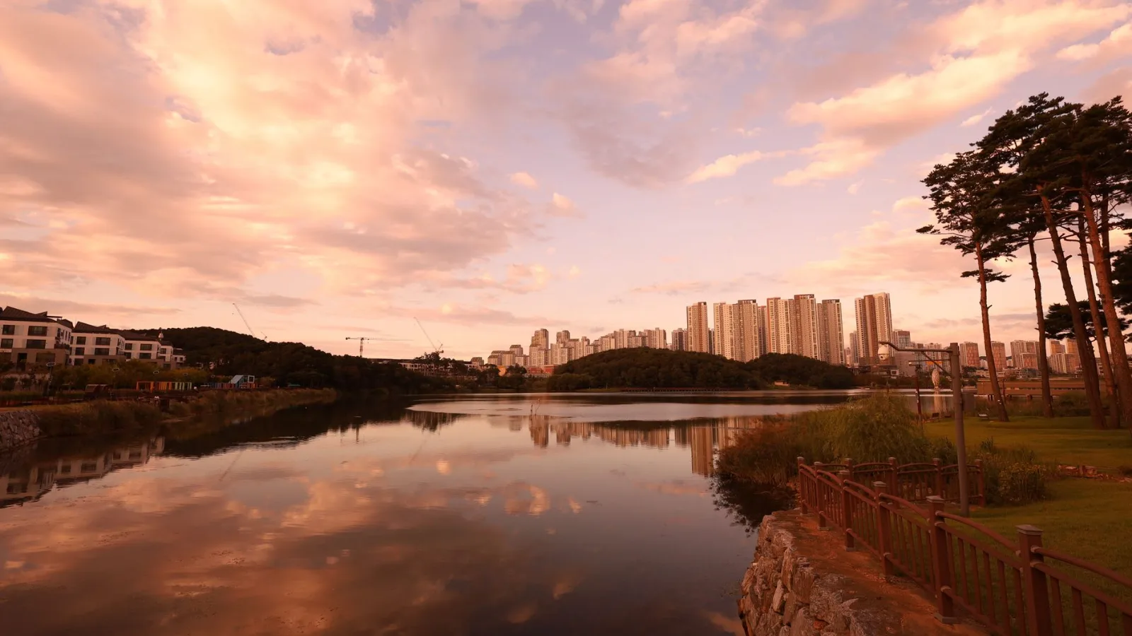 수도권 아파트 단지와 도시 전경(참고 이미지)