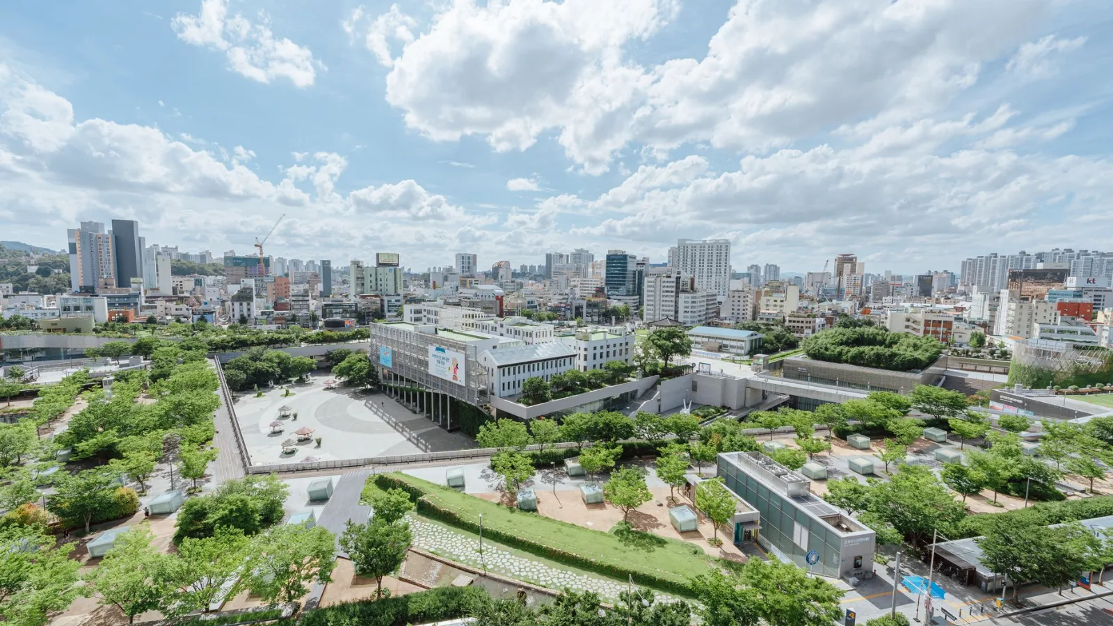서울 아파트와 도심 전경(참고 이미지)