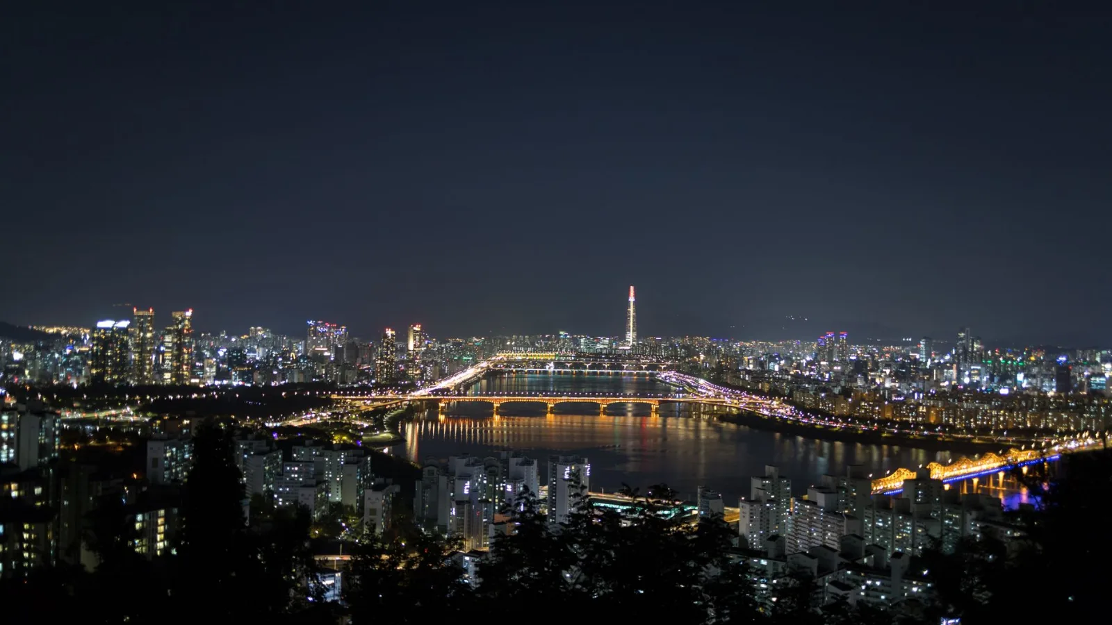 서울 아파트와 도심 전경(참고 이미지)