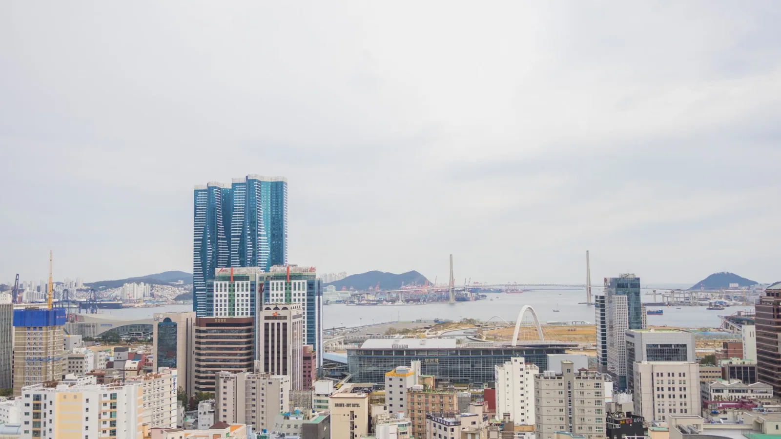 수도권 아파트 단지와 도시 전경(참고 이미지)